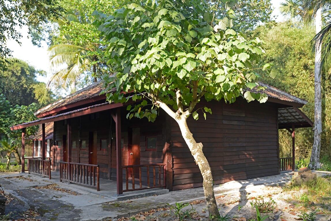 backpacker-bungalow Budget Package